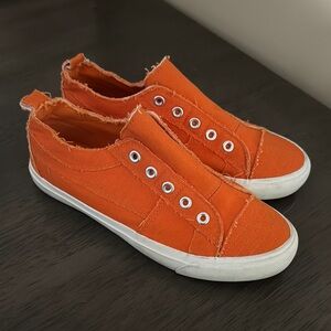 Corkys Womens Babalu Casual Slip On Canvas Sneaker Fun Orange Size 6